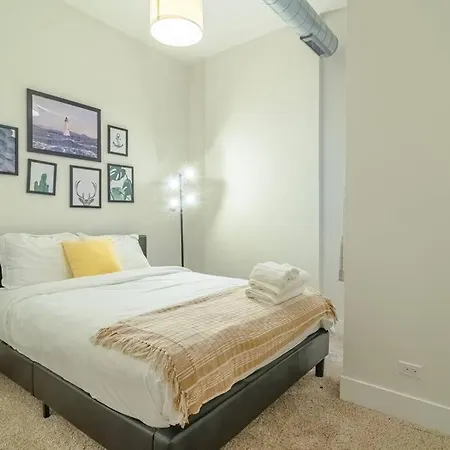 Sleek And Spacious 420 Friendly 3br Retreat Near Mccormick Place, Museum Campus And Soldier Field Apartment Chicago