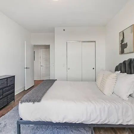 1br Chic & Elite In Hyde Park - Shoreland 714 Apartment Chicago