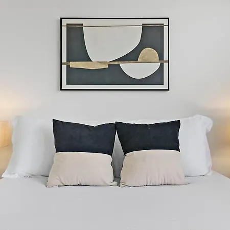 Spacious & Modern 2br - Algonquin 06-008e Apartment *