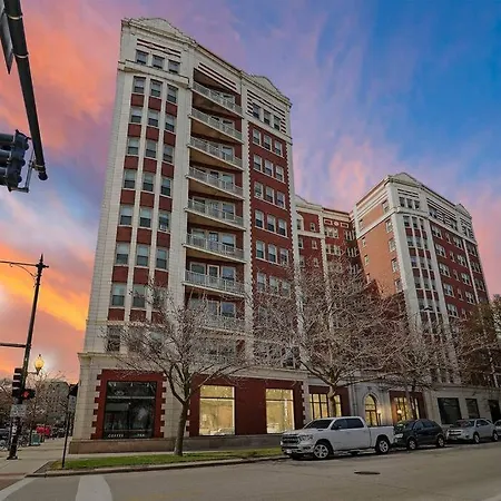 Sleek 1-bedroom In - East Park Tower 0610 Rep *