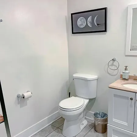 Spacious 420-friendly 2br Retreat Near Mccormick Place, Grant Park And Soldier Field *
