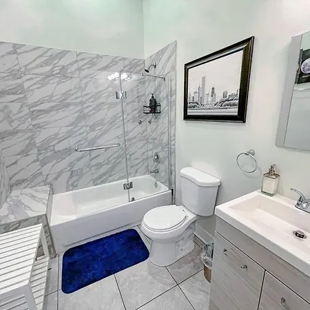Spacious 420-friendly 2br Retreat Near Mccormick Place, Grant Park And Soldier Field Apartment *