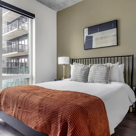 River North 1br W Gym Sky Terrace Yoga Chi-1033 Apartment