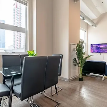 Modern 2br South Loop Gem Near Mccormick Place, Navy Pier, Adler Planetarium & Columbia College