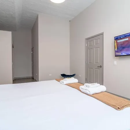 Apartment Bright 2br With Gym And Optional Parking Near Soldier Field, Museum Campus, Mccormick Place