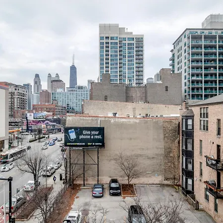 River North 1br W Terrace Grills Yoga Chi-1032 Apartment *