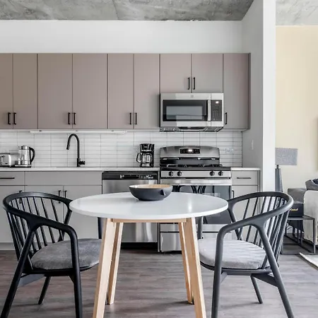 River North 1br W Terrace Grills Yoga Chi-1032 Apartment Chicago
