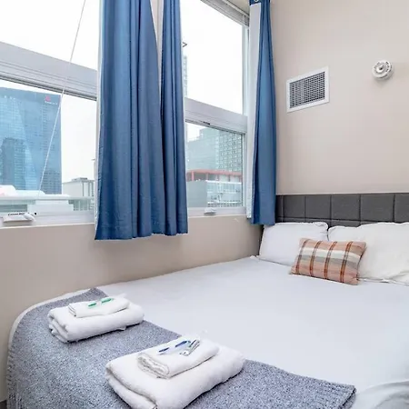 South Loop 2br Retreat Near Grant Park, Soldier Field, Adler Planetarium & Columbia College Apartment Chicago