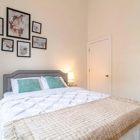 Views And Convenient 3br For Group Of 8 Guests Near Mccormick, Shedd Aquarium, Museum Campus & Navy Pier *