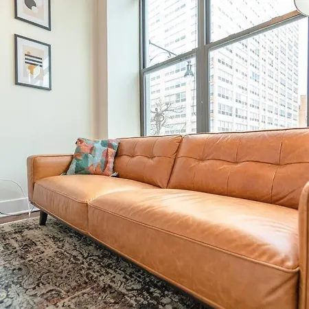 Views And Convenient 3br For Group Of 8 Guests Near Mccormick, Shedd Aquarium, Museum Campus & Navy Pier * Chicago