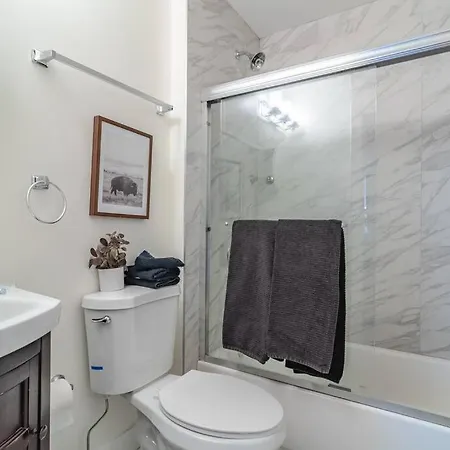 Views And Convenient 3br For Group Of 8 Guests Near Mccormick, Shedd Aquarium, Museum Campus & Navy Pier Apartment