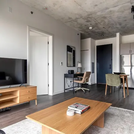 River North 1br W Pool Gym Nr Riverwalk L Chi-1030 Apartment