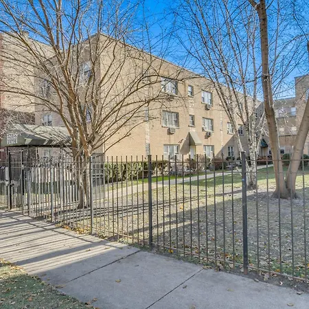 Vacation 11 Mi To Downtown Chicago