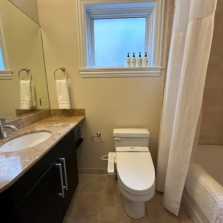 Wrigley Penthouse With Private Roof Deck And Parking *