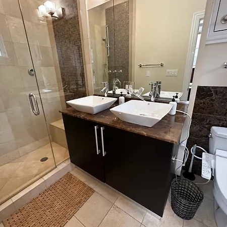 Wrigley Penthouse With Private Roof Deck And Parking * Chicago