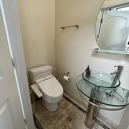 Holiday home Wrigley Penthouse With Private Roof Deck And Parking