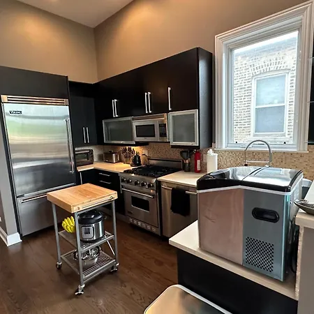 Holiday home Wrigley Penthouse With Private Roof Deck And Parking