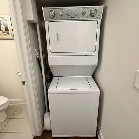 Holiday home West Town Hideaway Sleeps 18 With Parking! *