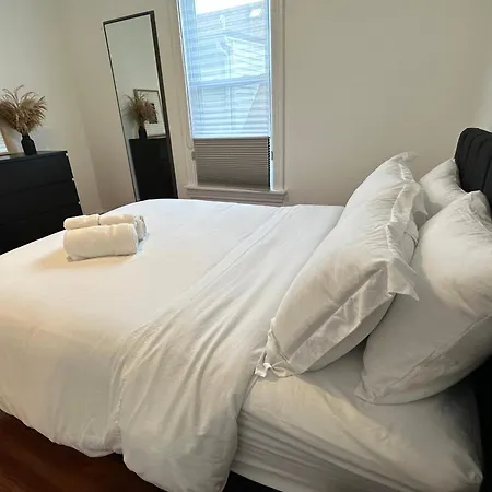 Vintage-modern Hideaway In Logan Square * Chicago