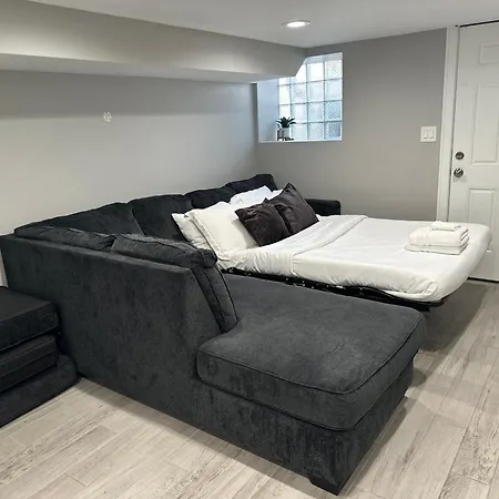 South Shore Retreat 5 Bedrooms & Entertainment *