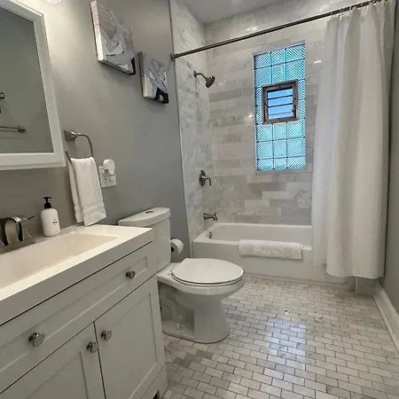 Holiday home South Shore Retreat 5 Bedrooms & Entertainment Chicago