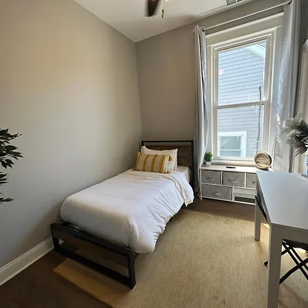 South Shore Retreat 5 Bedrooms & Entertainment Chicago