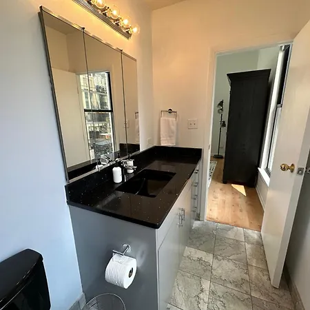 River North Hideaway With Amazing Views And Parking Holiday home *