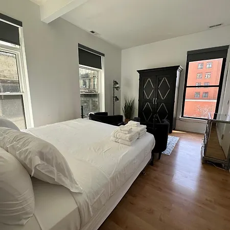 River North Hideaway With Amazing Views And Parking Holiday home Chicago