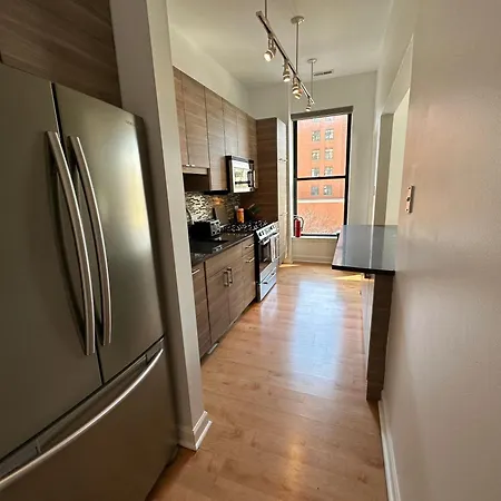 Holiday home River North Hideaway With Amazing Views And Parking Chicago
