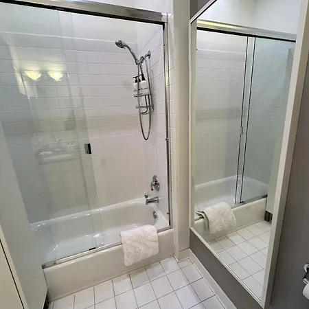 Holiday home Old Town Pied-a-terre With Private Terrace And Parking!
