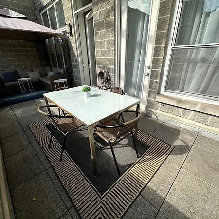Old Town Pied-a-terre With Private Terrace And Parking!