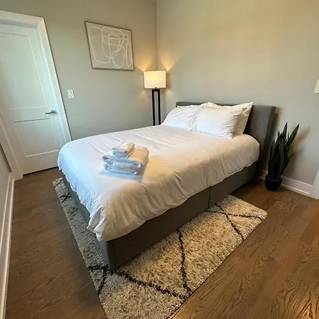 Holiday home Modern Sfh Near Mccormick Place & Soldier Field *