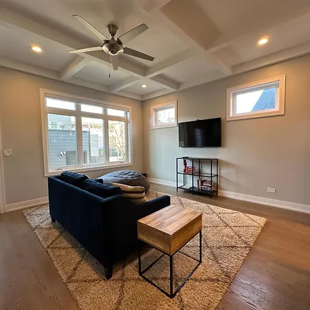 Holiday home Modern Sfh Near Mccormick Place & Soldier Field
