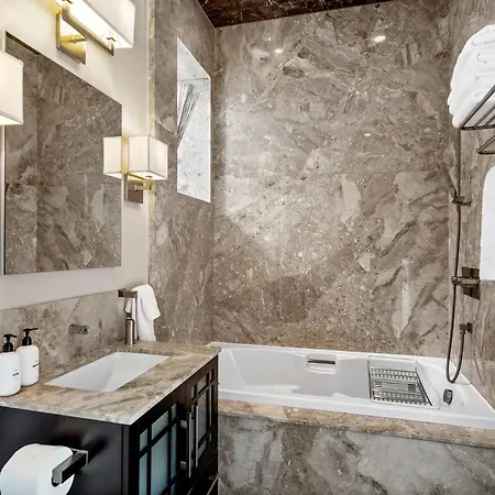Luxe Penthouse With Theater And Amazing * Chicago