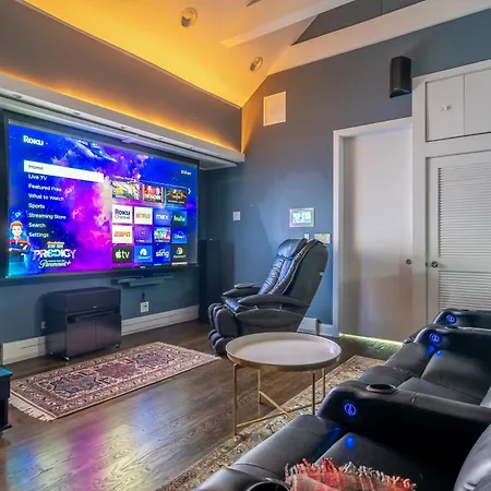 Holiday home Luxe Penthouse With Theater And Amazing