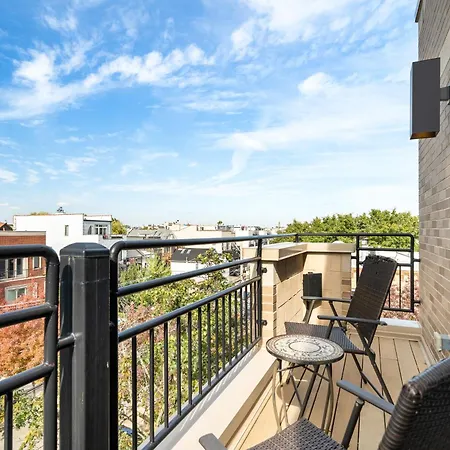 Luxe Penthouse With Theater And Amazing *