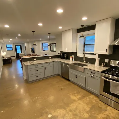 Logan Square Oasis Holiday home *