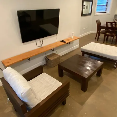 Logan Square Oasis Holiday home