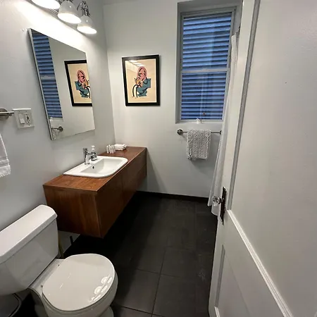 Logan Square Hideaway Chicago