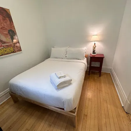 Logan Square Hideaway *