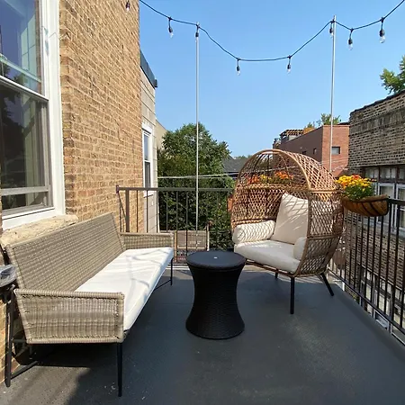 Hidden Oasis In The Heart Of Lakeview Holiday home *