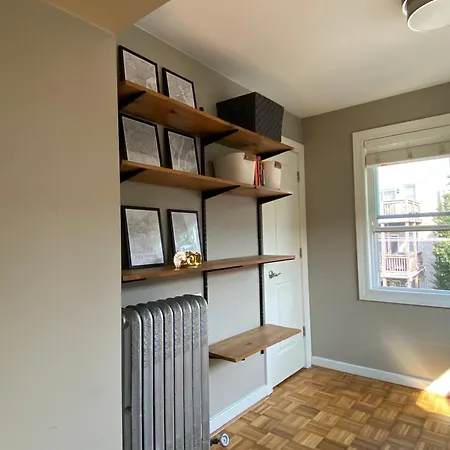 Hidden Oasis In The Heart Of Lakeview Holiday home *