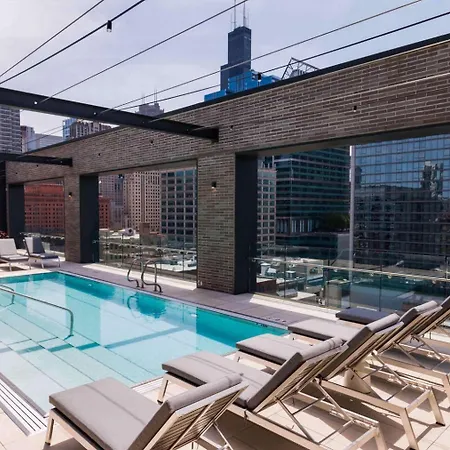 W Loop W Deck Pool Gym 3 Blocks To L Chi-643