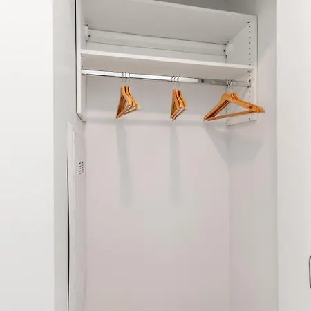 Apartment S Loop W Gym Pool Wd Nr The L Chi-185 Chicago