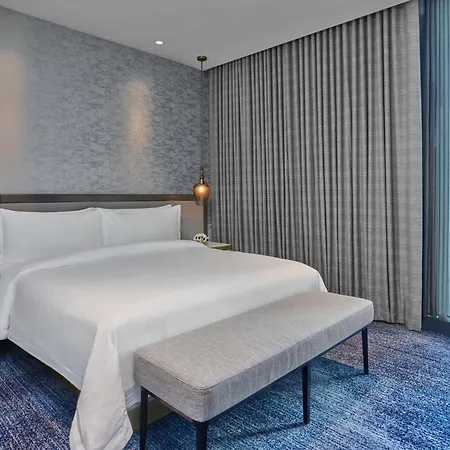 The St. Regis Chicago
