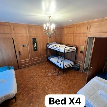 Pill Hill Mansion Hostel Chicago