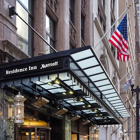By Marriott Downtown/loop 3*