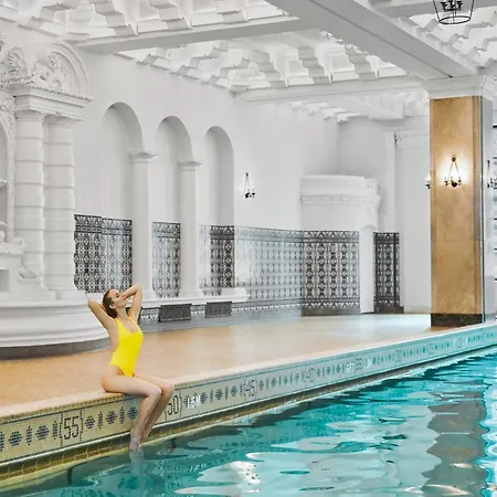 Intercontinental Magnificent Mile By Ihg