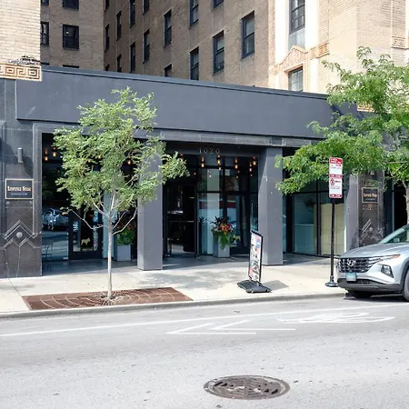 Uptown 1br W Fire Pits Indoor Pool Nr Beach Chi-973 *