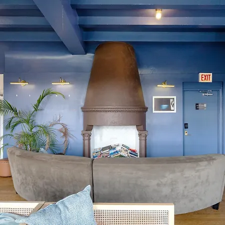 Uptown 1br W Fire Pits Indoor Pool Nr Beach Chi-973
